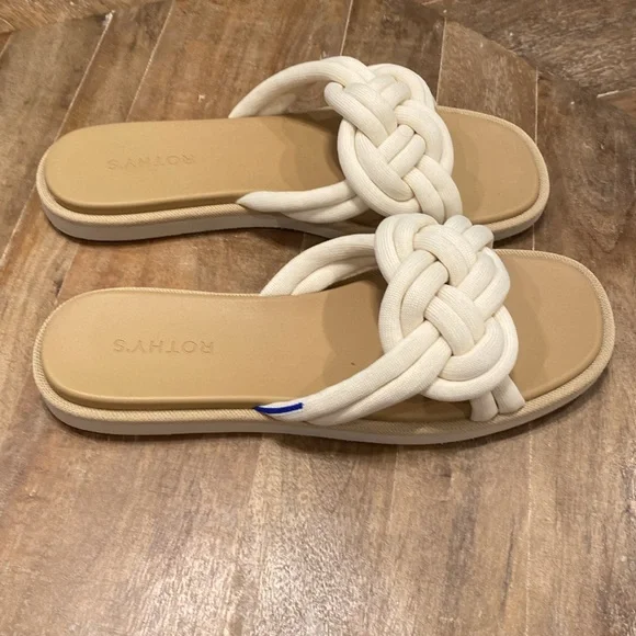 Rothy's Summer Sandal in White Sand [Size: 11.5] - Picture 3 of 6